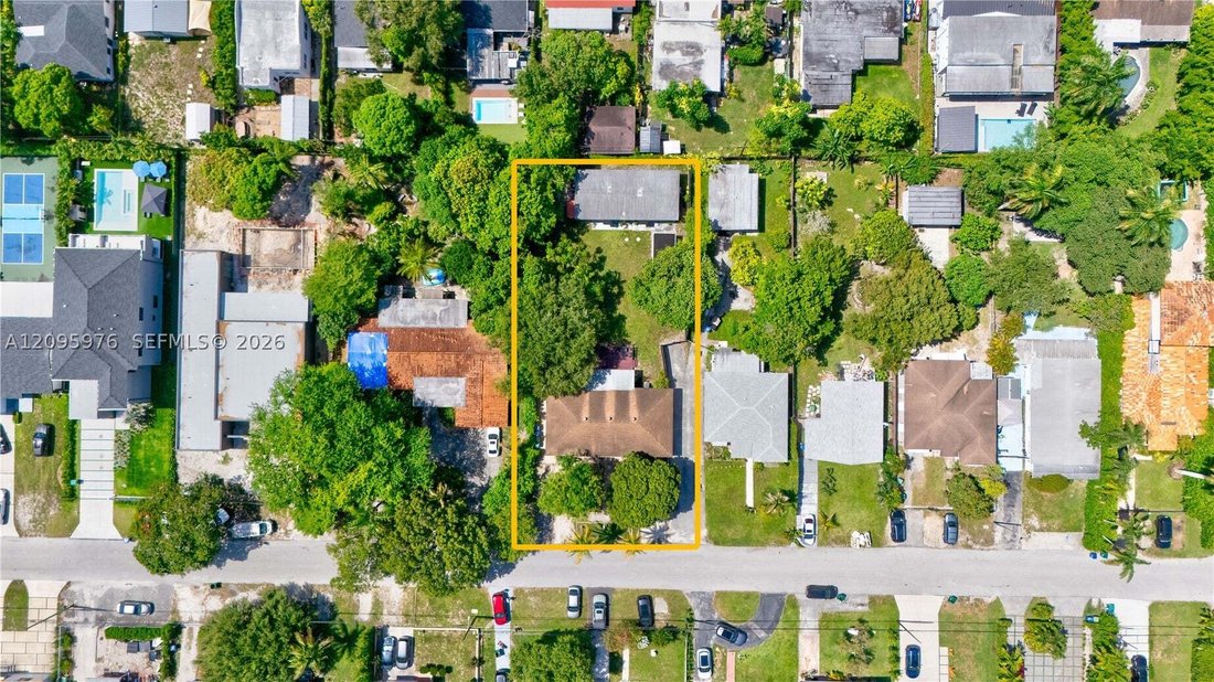 House in Miami, Florida, United States 2 - 18969773