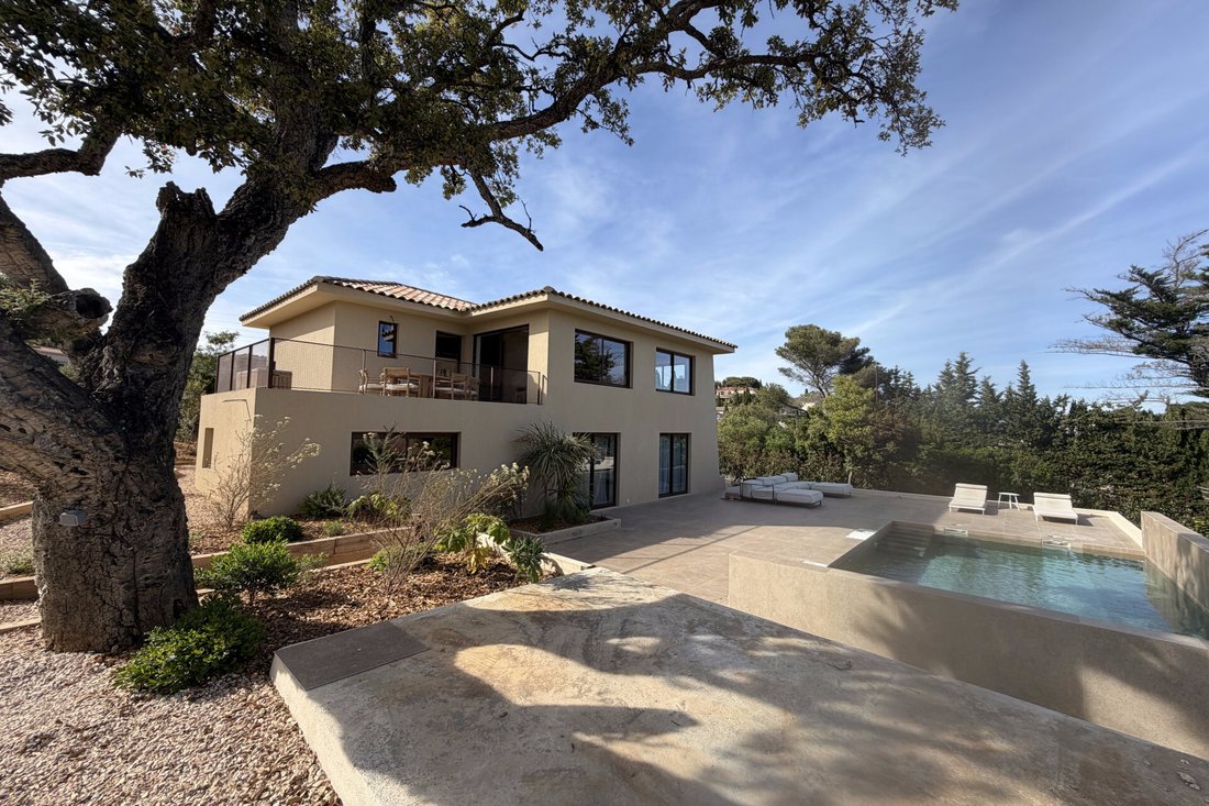 Villa in Frejus, Provence-Alpes-Côte d'Azur, France 1 - 18976435