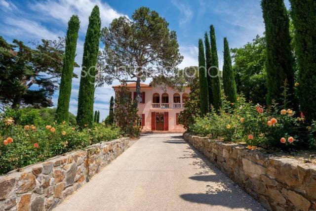 House in Zone Ouest Urbaine, Saint-Tropez, France 1 - 16948226