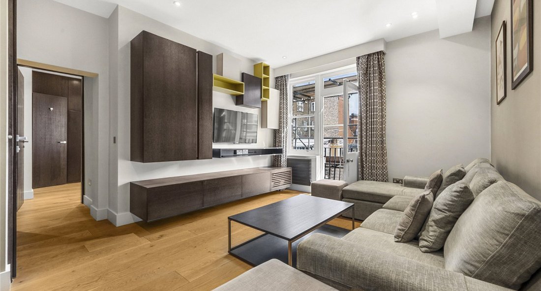 Townhouse in Holborn, Camden, England 1 - 16701928