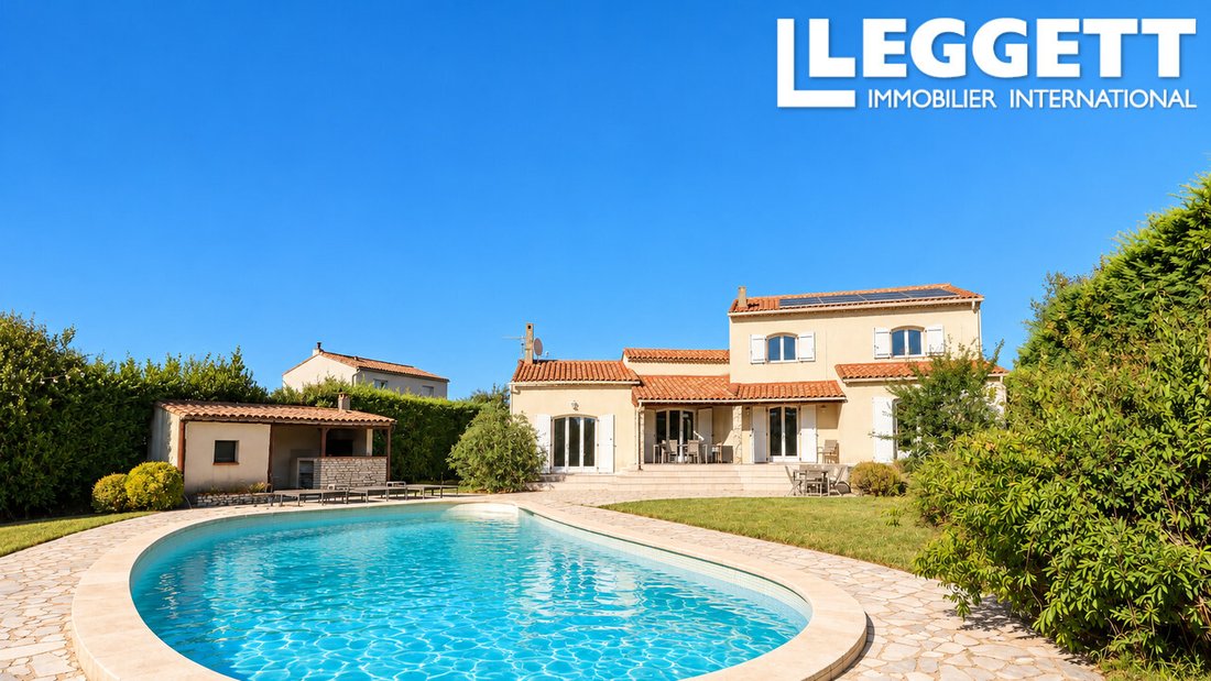 Villa in Uzès, Occitania, France 1 - 18974541