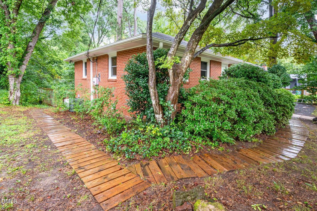 House in Chapel Hill, North Carolina, United States 4 - 18970054