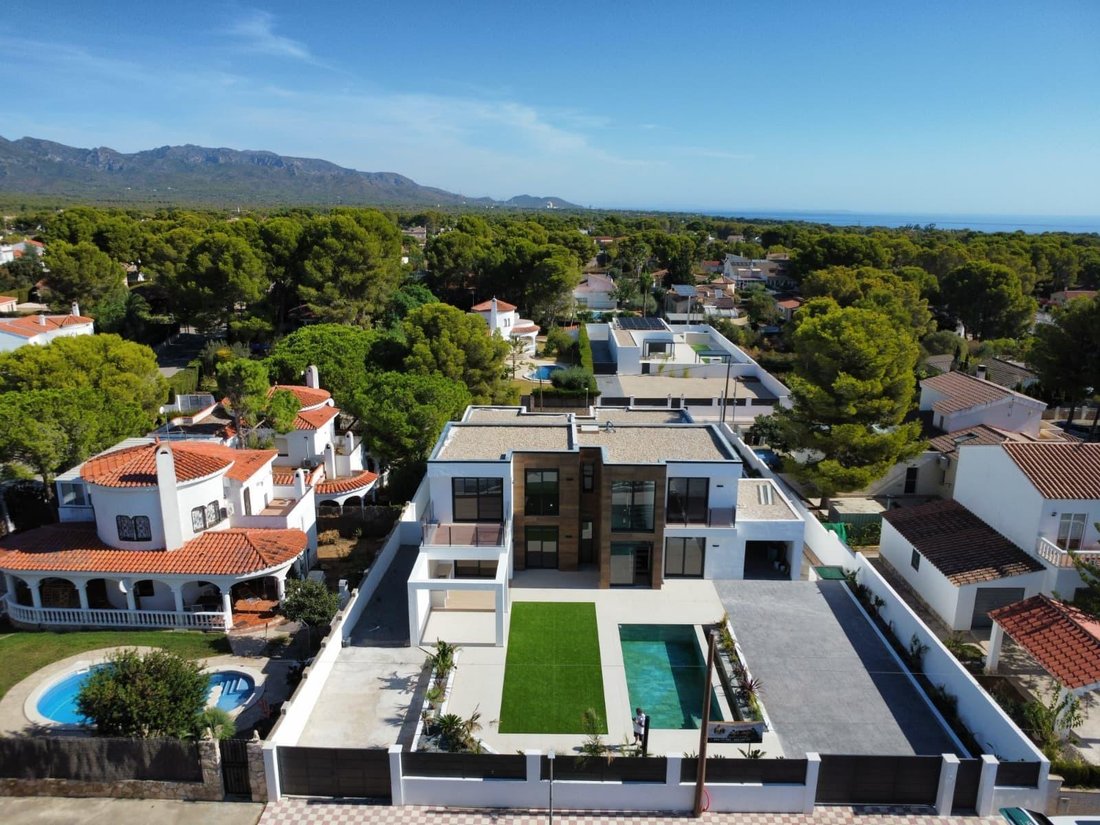House in les Tres Cales, l'Ametlla de Mar, Spain 2 - 17014658