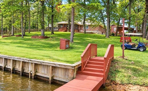 House in Scroggins, Texas, United States 1