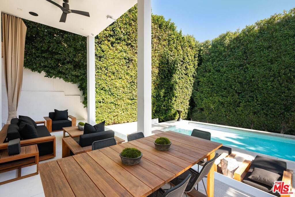 House in Los Angeles, California, United States 5 - 18973466