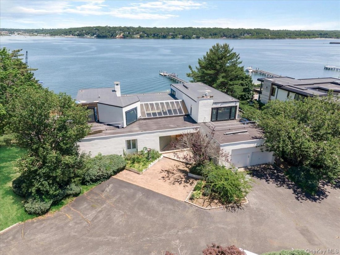 House in Port Washington, New York, United States 1 - 18973806