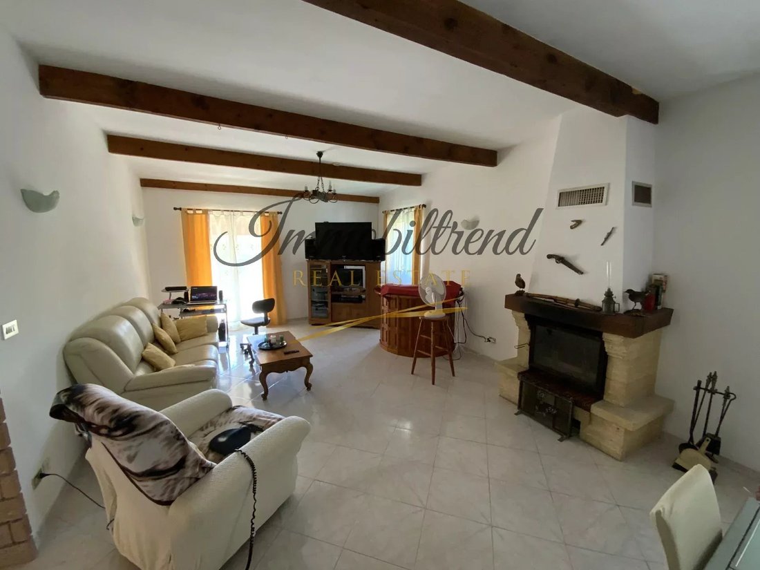Villa in Menton, Provence-Alpes-Côte d'Azur, France 3 - 18421270