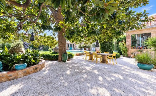 House in Theza, Occitania, France 1