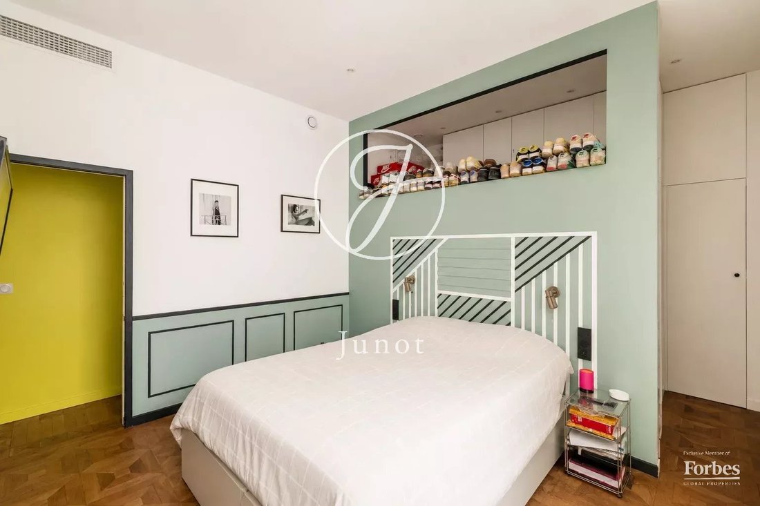 Apartment in Porte Saint Denis-Paradis, Paris 10e Arrondissement, Paris 5 - 18965849