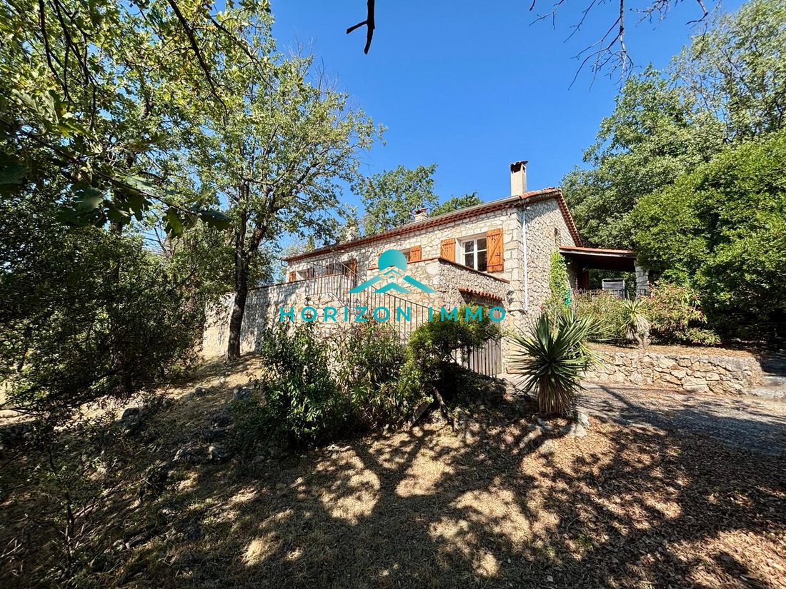 Villa in Nord, La Gaude, France 1 - 18973040