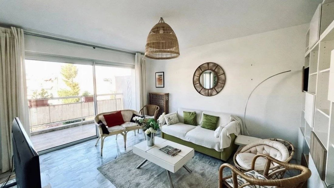 Apartment in Les Bastides, Antibes, France 3 - 17280894
