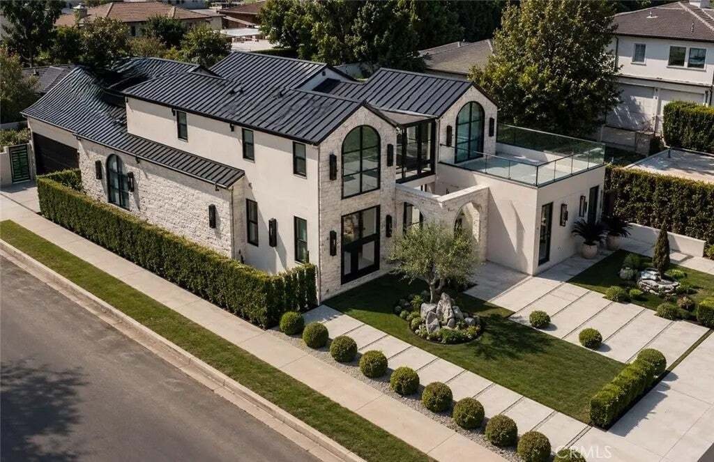 House in Los Angeles, California, United States 1 - 18973529
