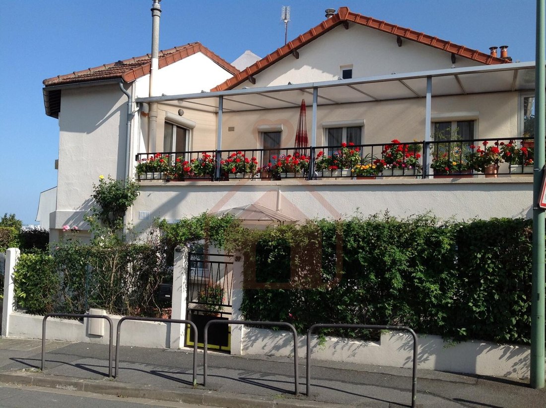 House in Vitry-sur-Seine, Ile-de-France, France 1 - 18978743