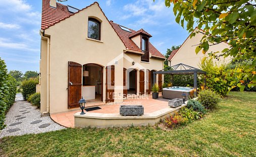 House in Saint Thibault-Vauvettes, Vernouillet, France 1