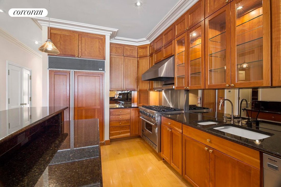 Condo in New York, New York, United States 3 - 18981889