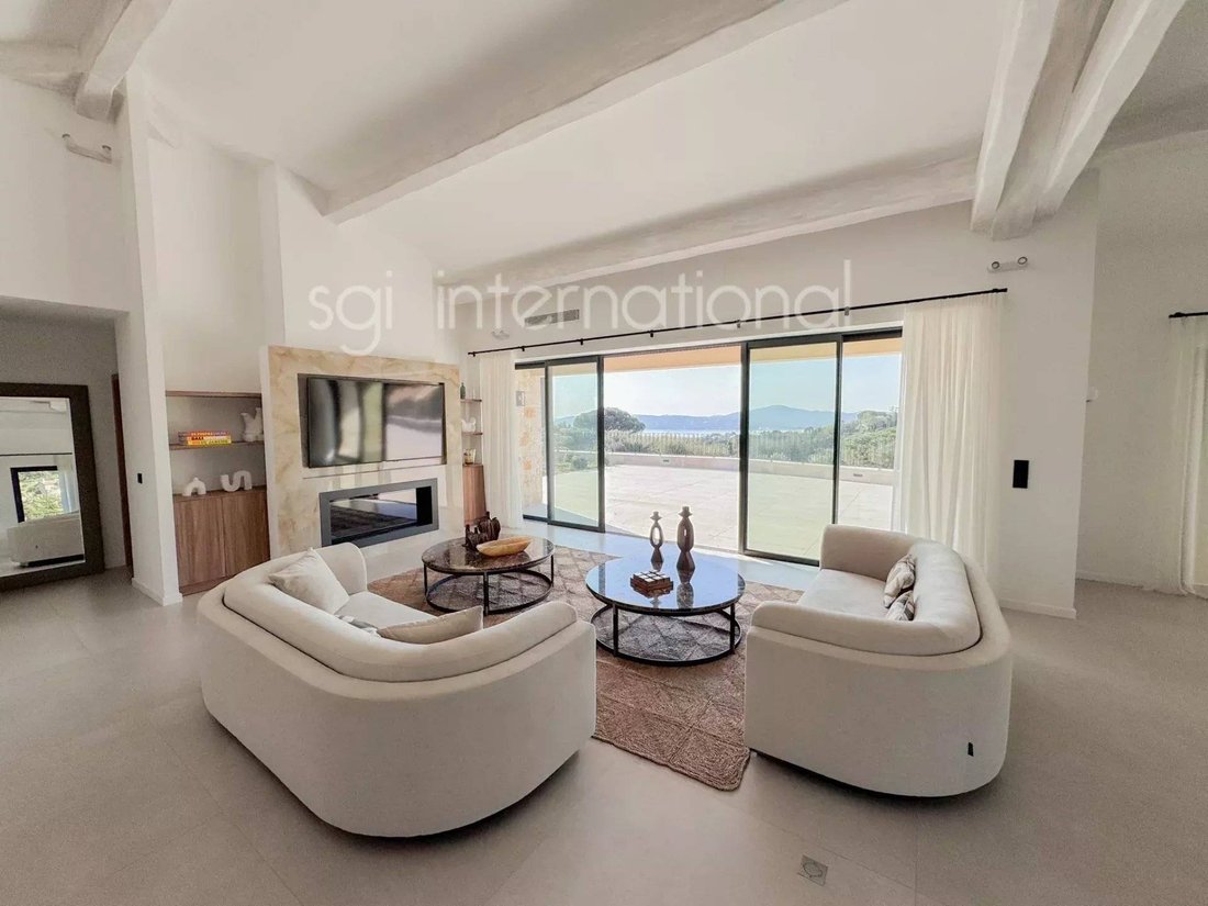 House in Grimaud, Provence-Alpes-Côte d'Azur, France 5 - 17796191