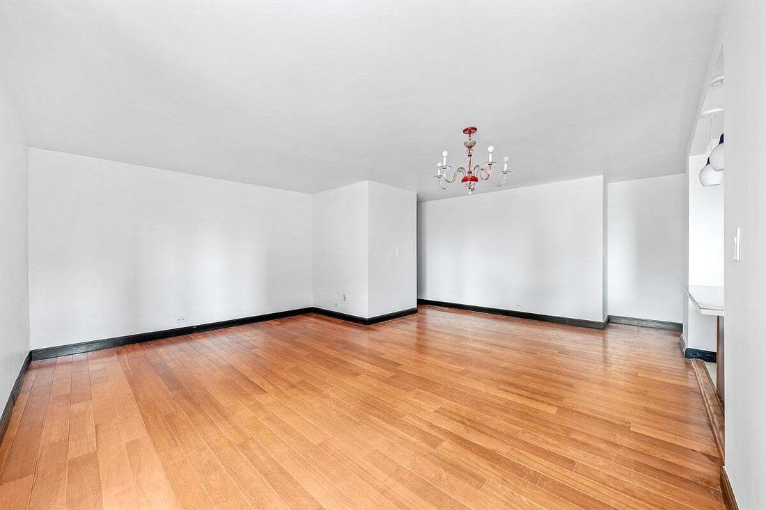 Co Op in New York, New York, United States 4 - 18504821