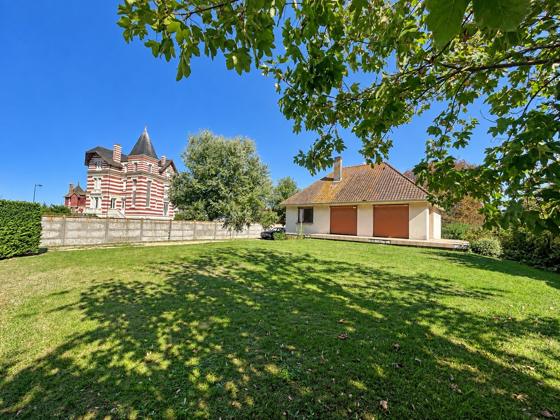 House in Villers-sur-Mer, Normandy, France 1 - 18971109