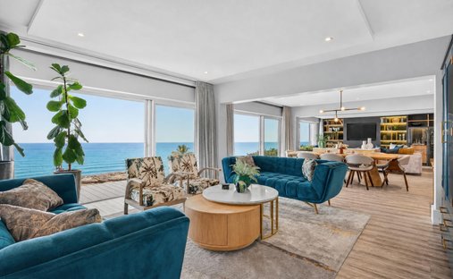 Apartment in Bantry Bay, Atlantic Seaboard, Cape Town 1