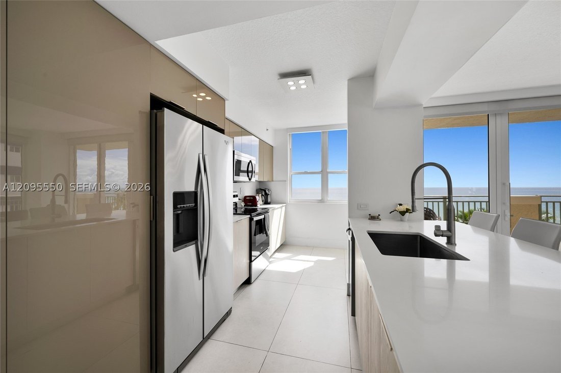 House in Hallandale Beach, Florida, United States 4 - 18978577