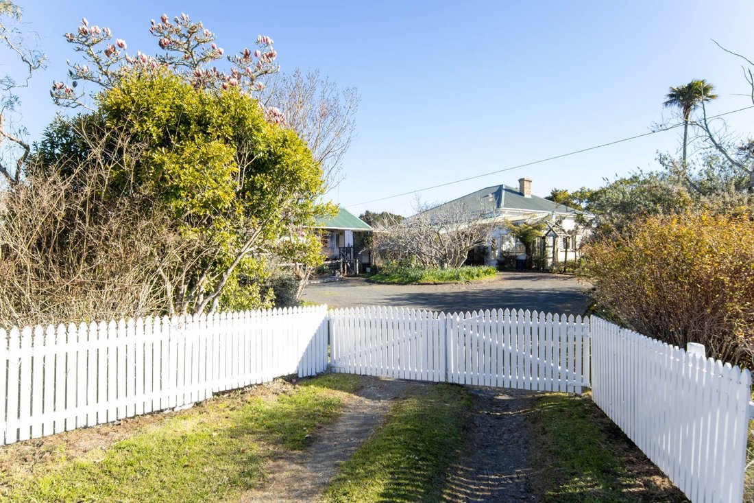 House in Kumeu, Auckland, New Zealand 2 - 18746054