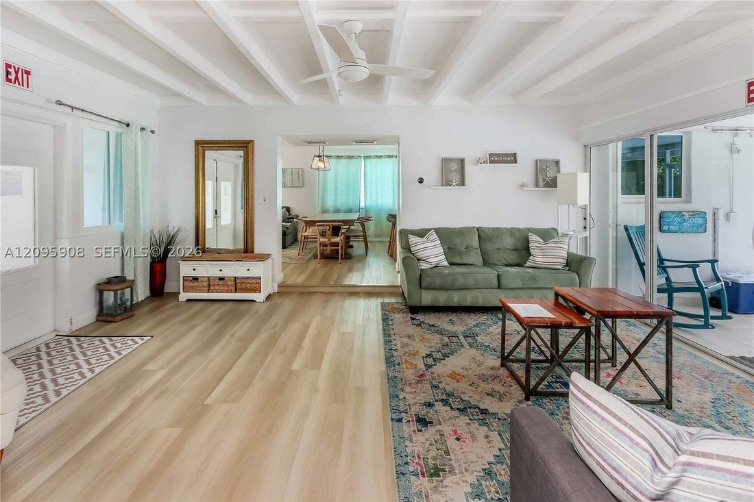 House in Hollywood, Florida, United States 5 - 18969800