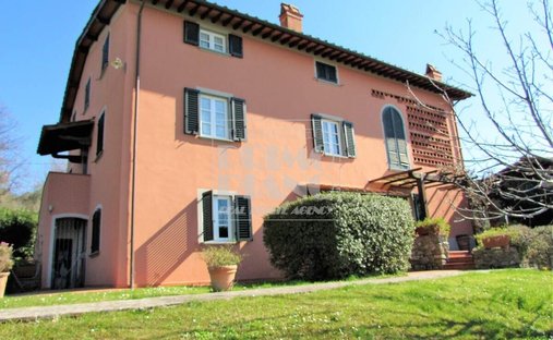 Country House in Centro, Capannori, Tuscany 1