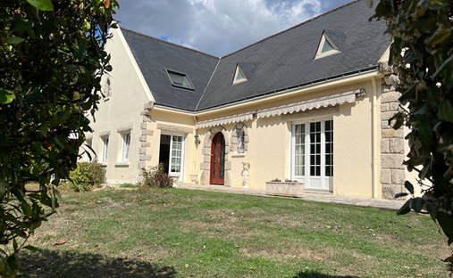 House in Nord Ouest, Sautron, France 1