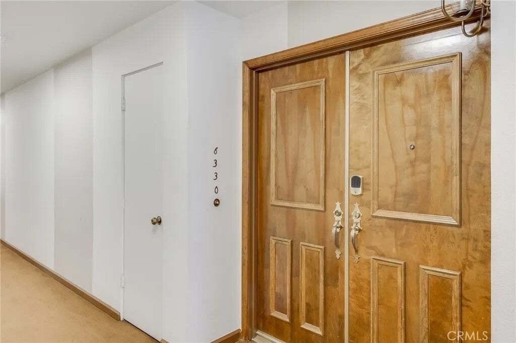 Condo in Signal Hill, California, United States 5 - 18970608