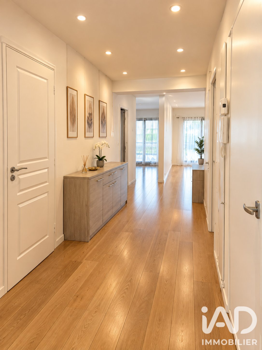 Apartment in La Plaine des Sablons, Neuilly-sur-Seine, France 1 - 18975419