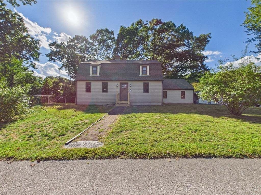 House in Warwick, Rhode Island, United States 2 - 18978993
