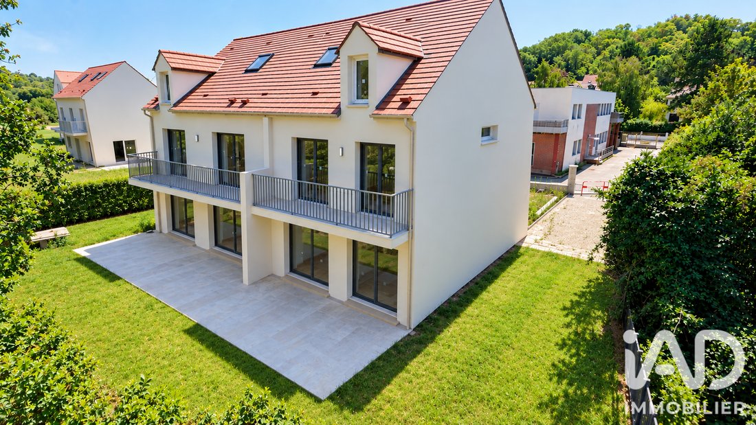 House in Orgeval, Ile-de-France, France 1 - 18975478