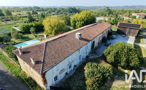 House in Castets-en-Dorthe, Castets et Castillon, France 1
