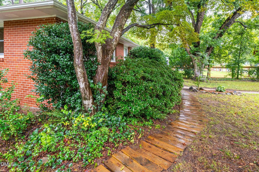 House in Chapel Hill, North Carolina, United States 5 - 18970054