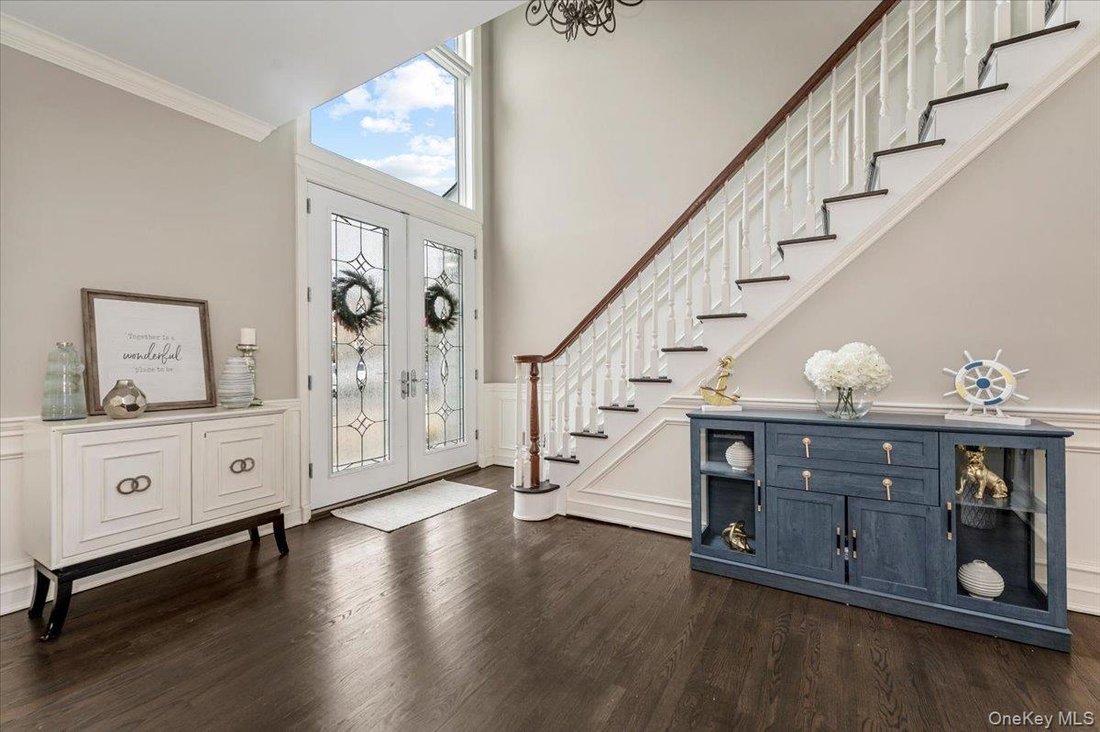 House in Seaford, New York, United States 5 - 18969621