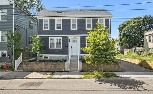 Cranston, Rhode Island, United States 1