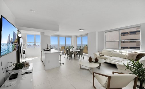 Maison à Hallandale Beach, Floride, États-Unis 1