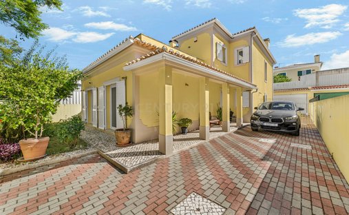 Villa in Gambia-Pontes-Alto da Guerra, Setubal, Portugal 1