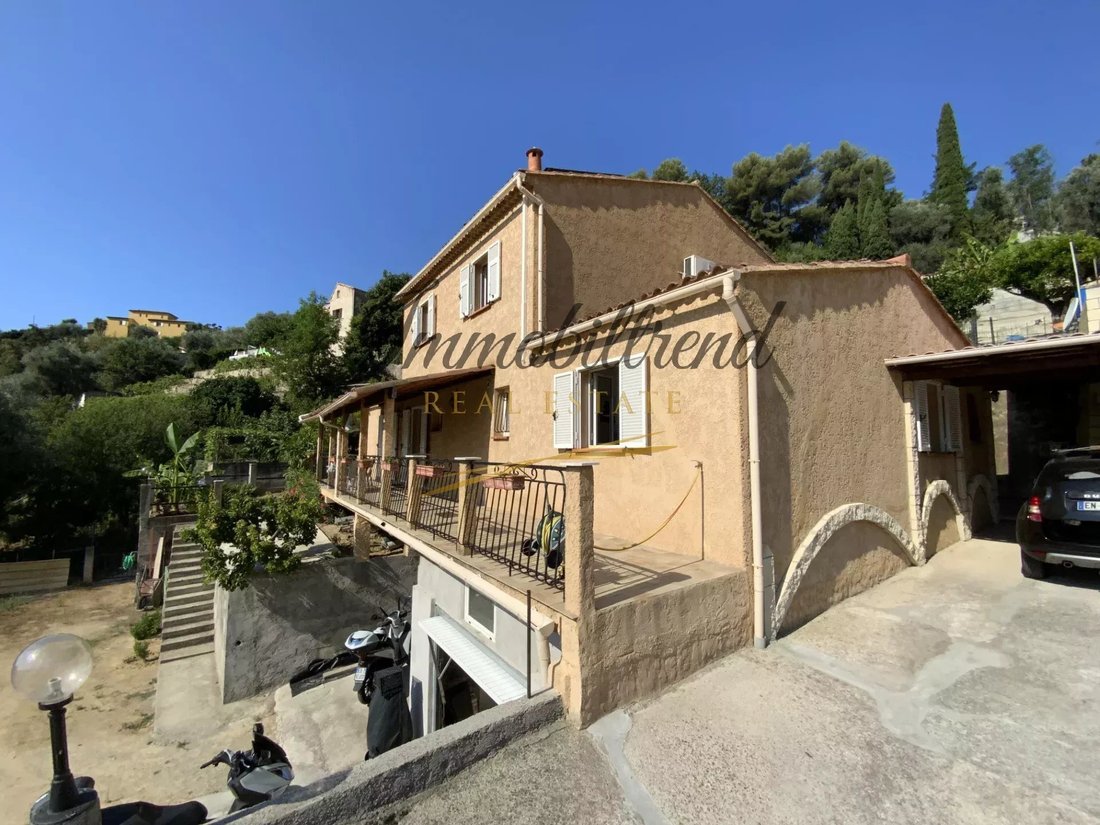 Villa in Menton, Provence-Alpes-Côte d'Azur, France 1 - 18421270