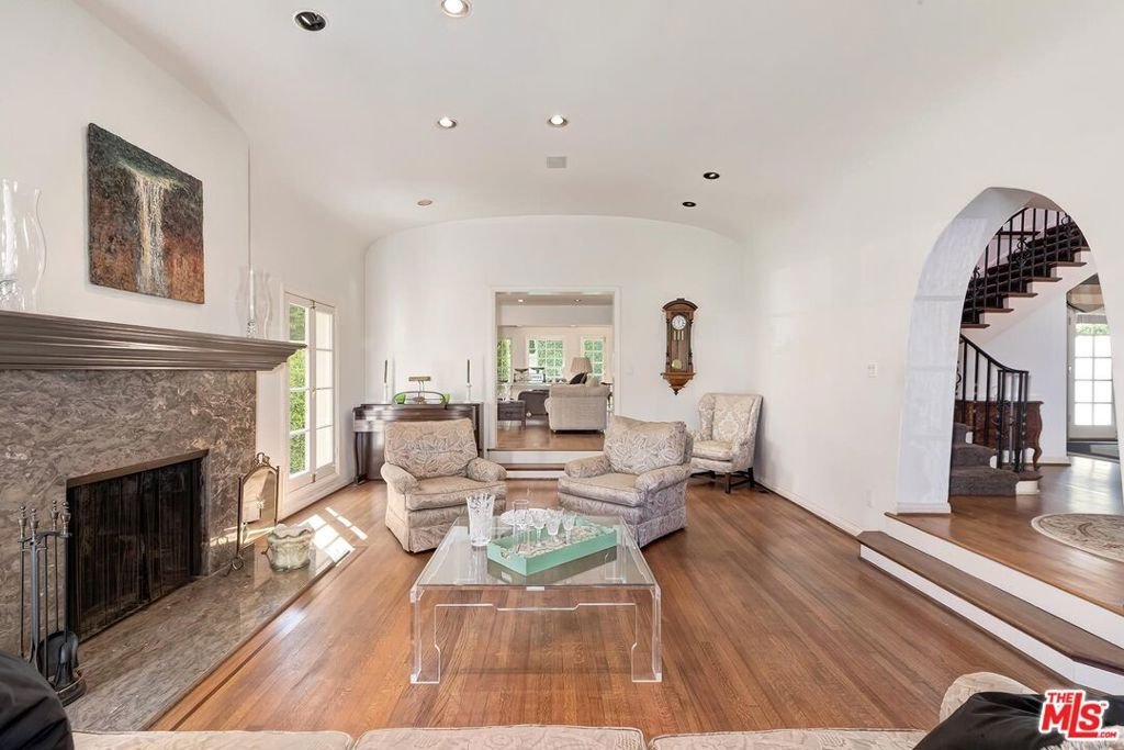House in Beverly Hills, California, United States 4 - 18973463