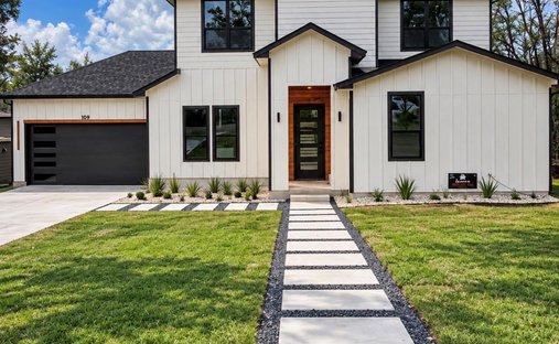 House in Bastrop, Texas, United States 1