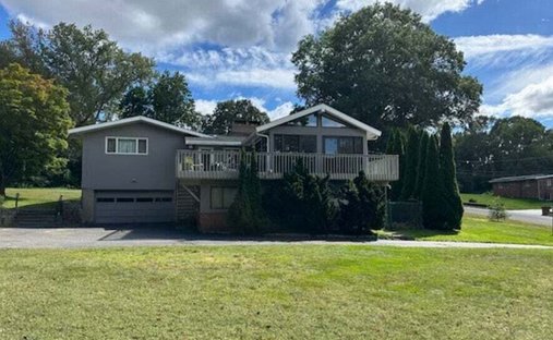 House in Trumbull, Connecticut, United States 1