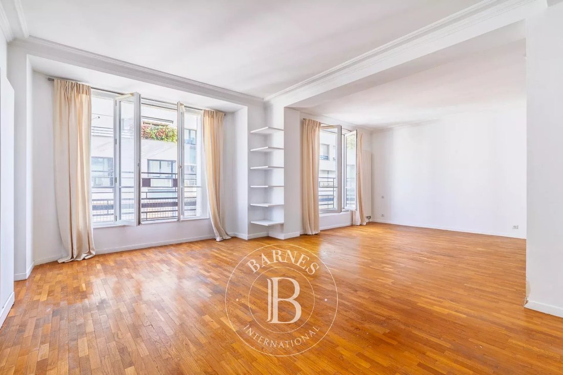 Apartment in Saint James-Général Koenig, Neuilly-sur-Seine, France 1 - 18964708