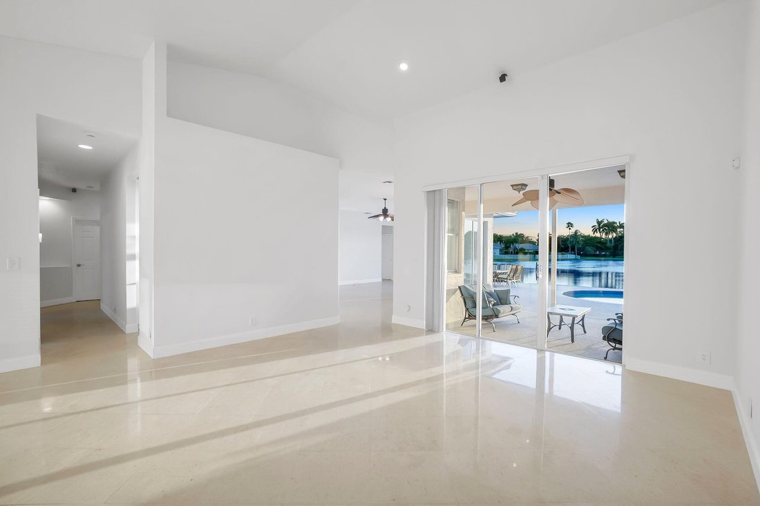 House in Davie, Florida, United States 5 - 18970097
