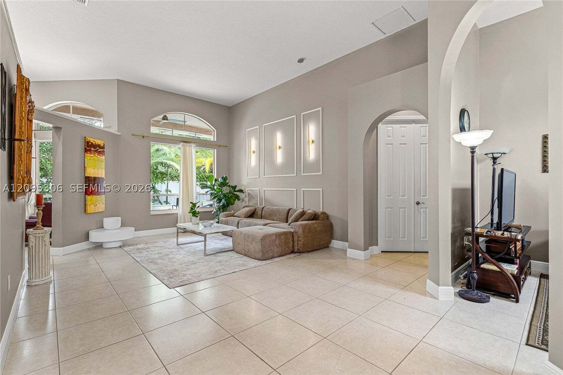 House in Pembroke Pines, Florida, United States 2 - 18965448