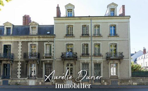 House in Cathédrale, Tours, France 1