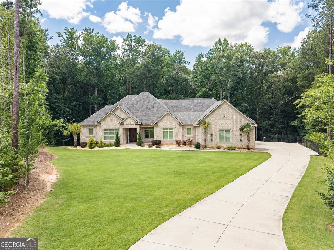 Fayetteville, Georgia, United States 1 - 18526923