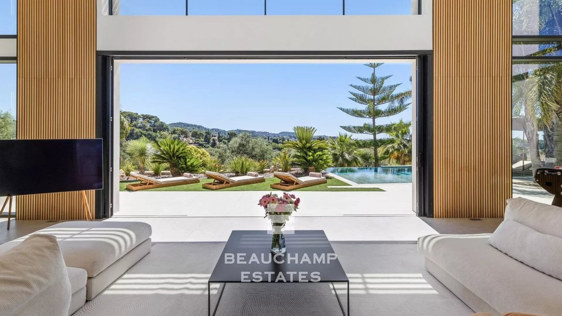 Villa in Mougins, Provence-Alpes-Côte d'Azur, France 4 - 18965734