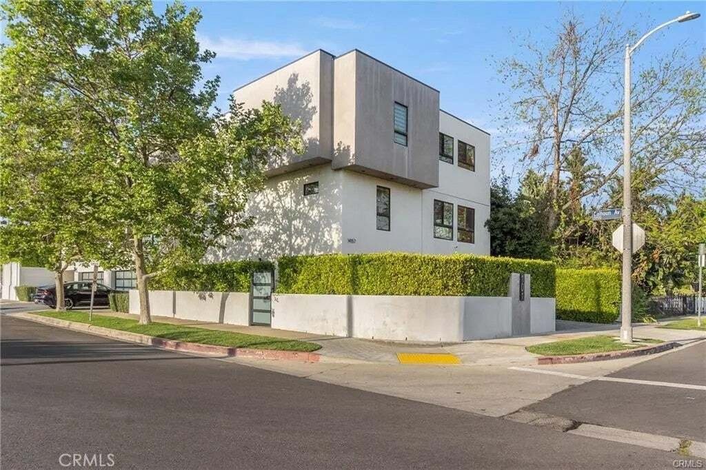 Townhouse in Los Angeles, California, United States 2 - 18980445