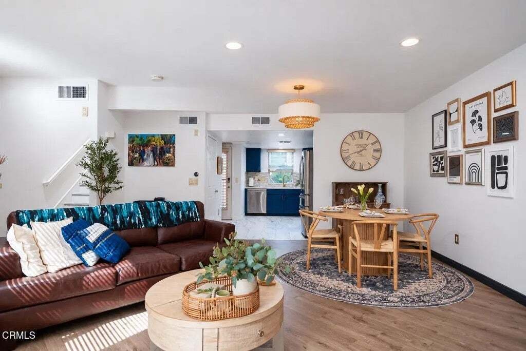 Townhouse en Altadena, California, Estados Unidos 3 - 18943234